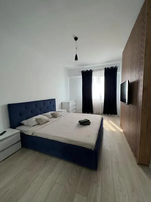 Lakeside Oasis Apartment Bucharest